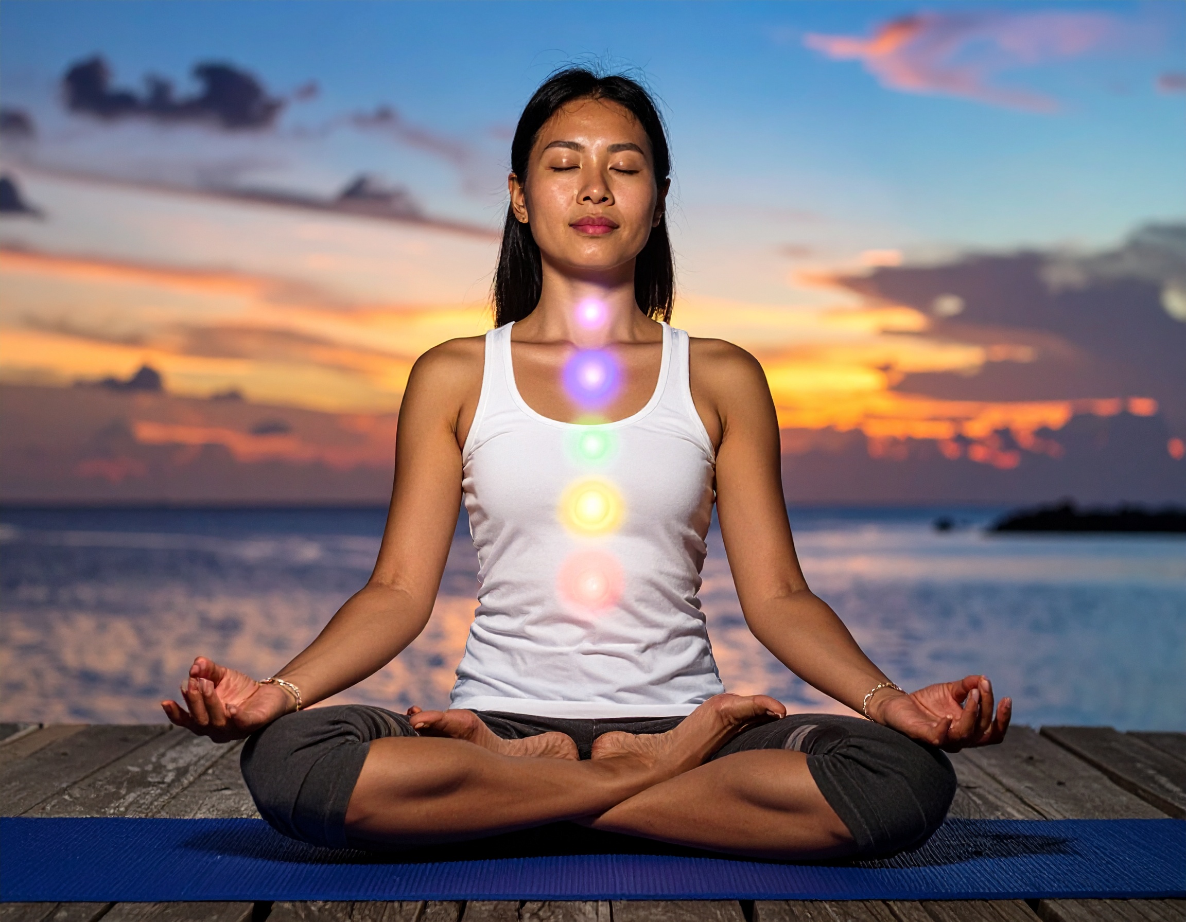 chakra de la gorge sur une femme faisant du yoga